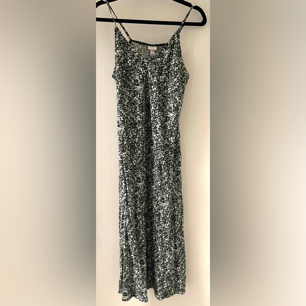Green pattered spaghetti strap dress